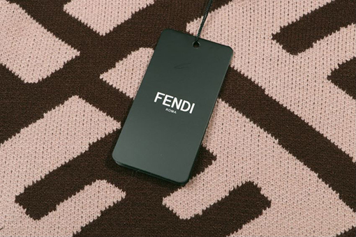 フェンディ ダブルFロゴジャカードクルーネックセーター