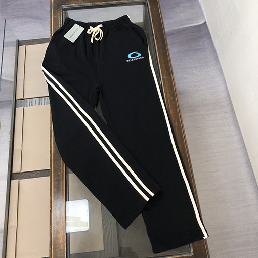 バレンシアガコピー 新しいカップルの水洗いストレートパンツ