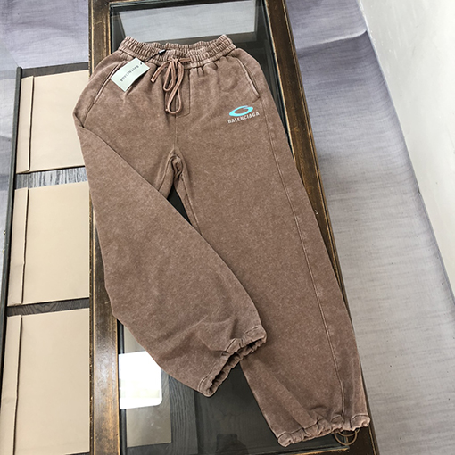 バレンシアガコピー 新しいカップルの水洗いストレートパンツ