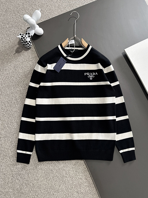 プラダ 24 ss 黒と白のクラシックニットクルーネックセーター