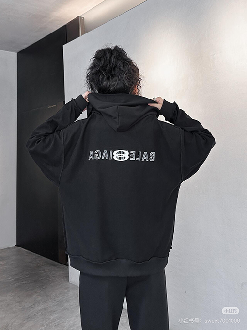 バレンシアガ 新しいバックカットフード付きジッパーパーカー