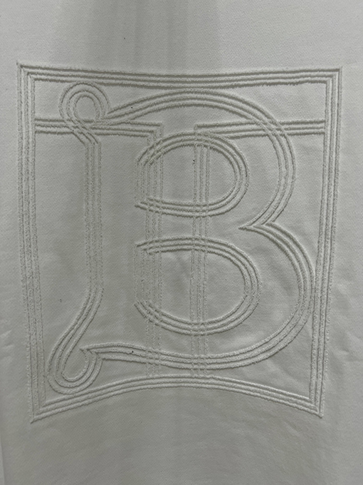 バーバリーコピー 新しい刺繍文字ラベリングメダルステッチクルーネックパーカー