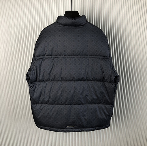 クロムハーツ 24 FW 新しい暗い縞の銀ボタンダウンジャケット