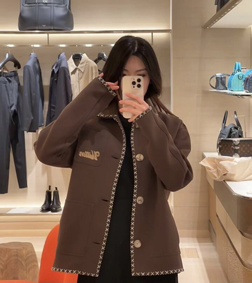 ルイヴィトンスーパーコピー 24 FW LVの新しい縫い目のコート