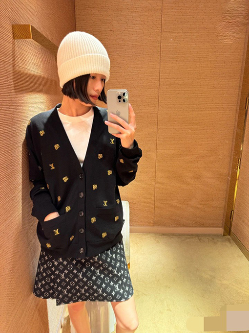 ルイヴィトンコピー 24 FW 新作刺繍ウールカーディガン