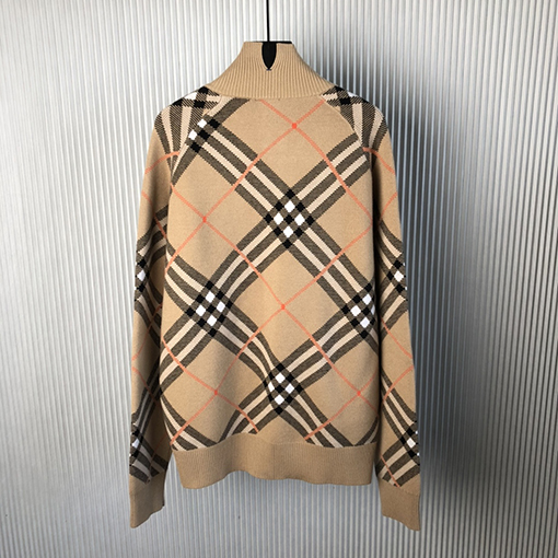 バーバリーコピー 24 FW 新しいチェック柄のカシミヤスタンドカラーセーター