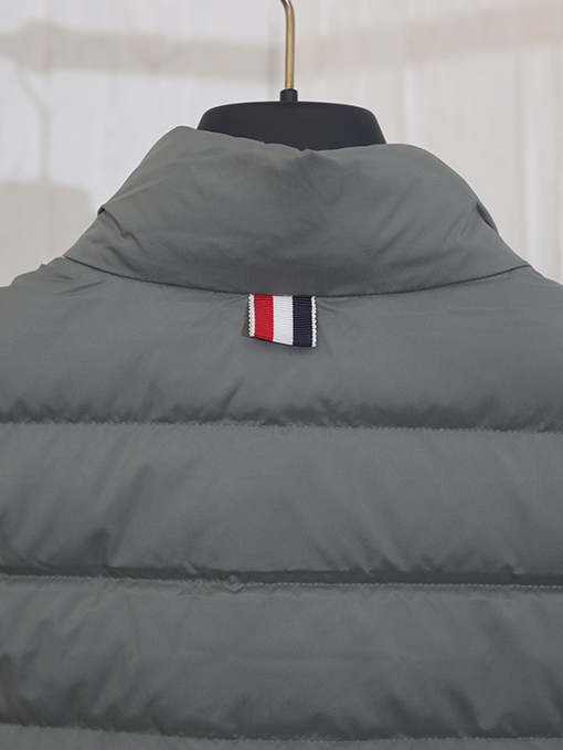 トムブラウン 24 FW 新しいダウンベスト