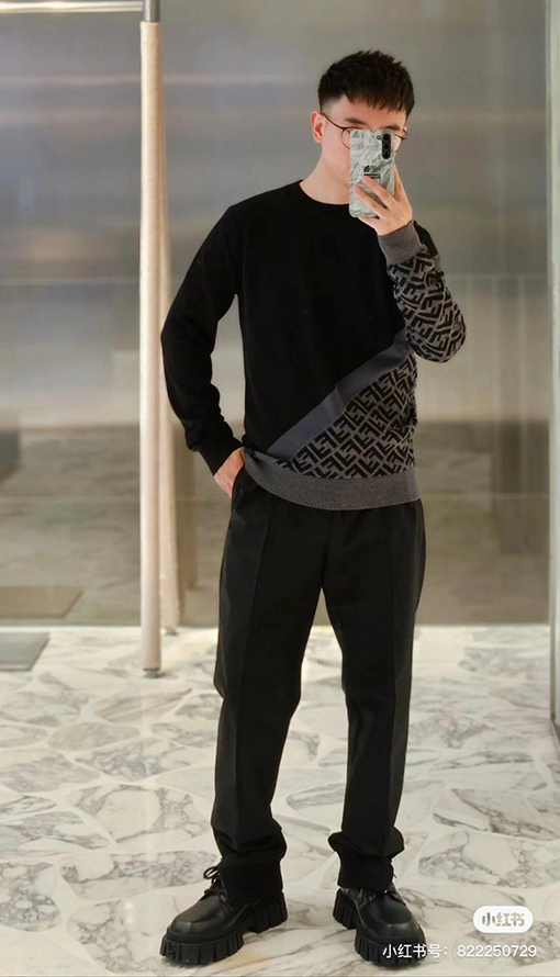 フェンディ 24 FW 新しいラウンドネックプルオーバーセーター