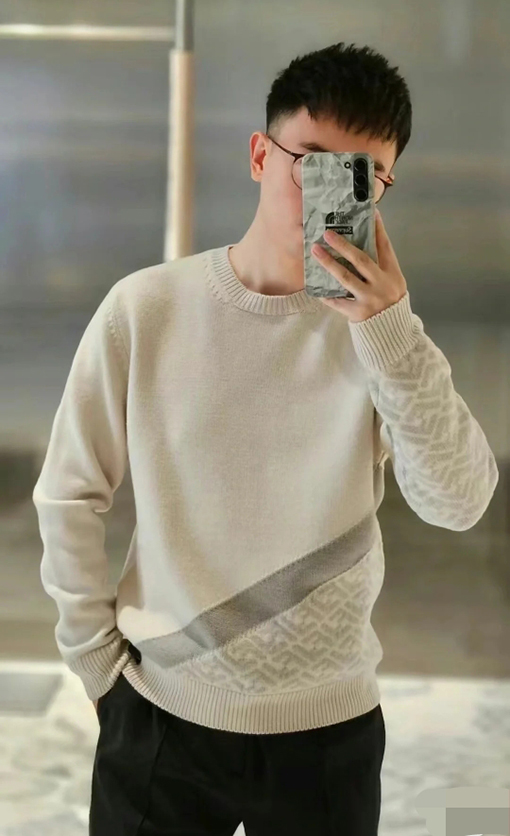 フェンディ 24 FW 新しいラウンドネックプルオーバーセーター