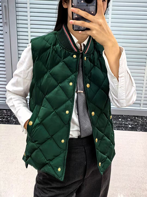 トムブラウンスーパーコピー レディース24 FW 新しい色のベスト