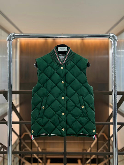 トムブラウンスーパーコピー レディース24 FW 新しい色のベスト