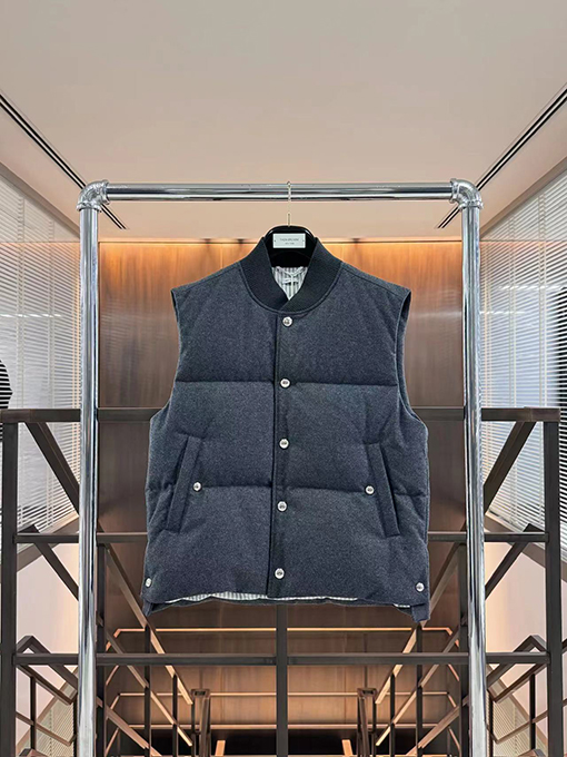 トムブラウン 24 FW 二重リブ襟ファッションベスト