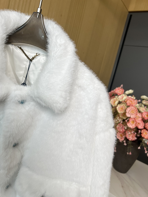 ルイヴィトン レディース 24 FW 秋冬の新しい襟の長袖のぬいぐるみコート