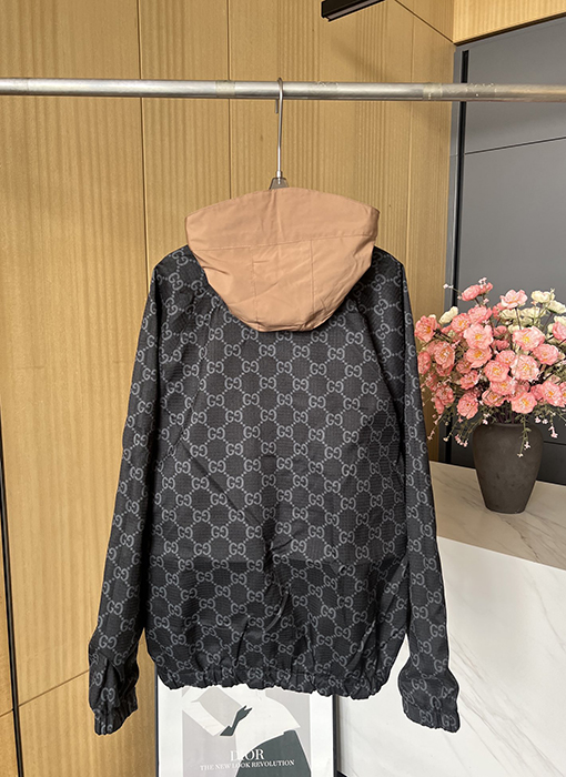 グッチスーパーコピー レディース 24 FW 両面着用GGナイロンチェック柄ジャケットコート