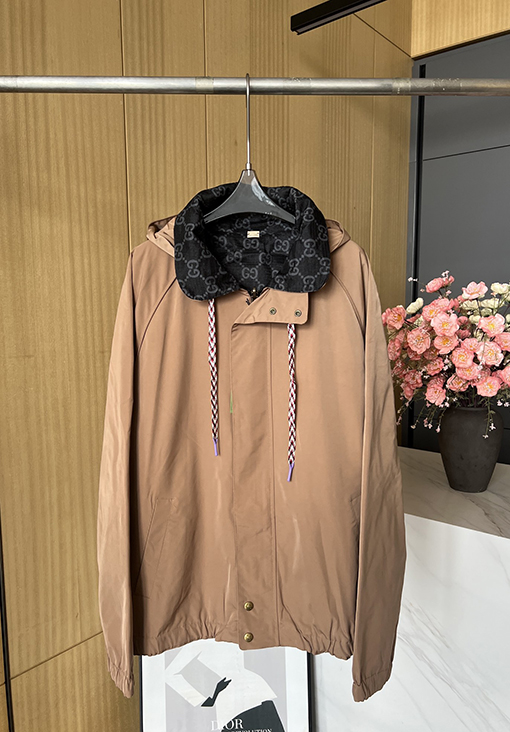 グッチスーパーコピー レディース 24 FW 両面着用GGナイロンチェック柄ジャケットコート