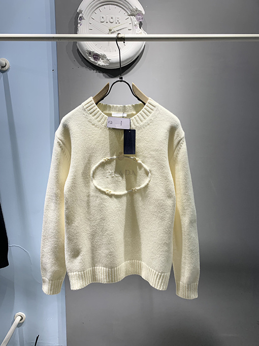 プラダ 24 FW 秋冬の新しいジッパー襟のパーカー