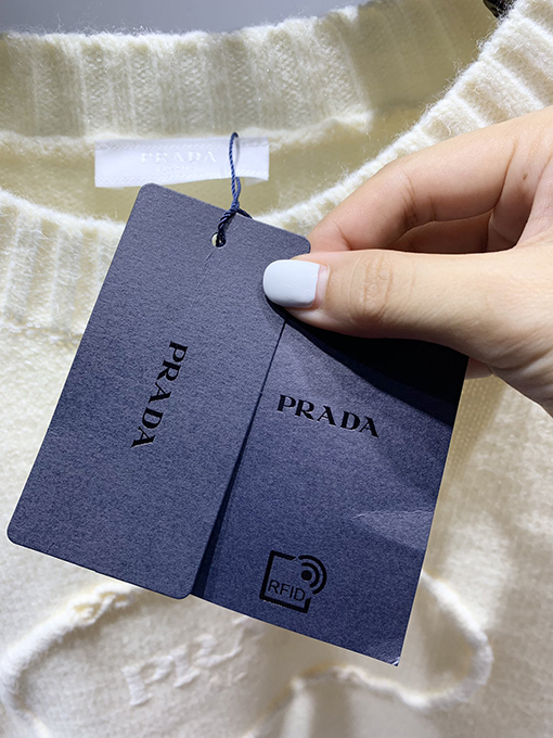 プラダ 24 FW 秋冬の新しいジッパー襟のパーカー