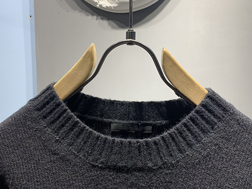 プラダ 24 FW 秋冬の新しいジッパー襟のパーカー
