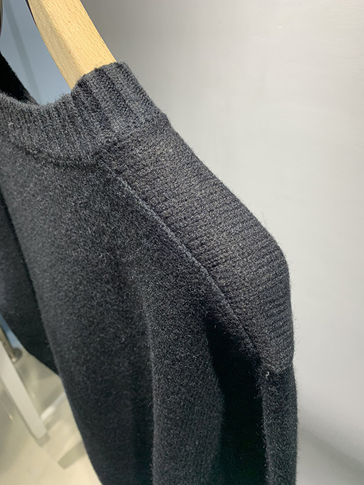 プラダ 24 FW 秋冬の新しいジッパー襟のパーカー