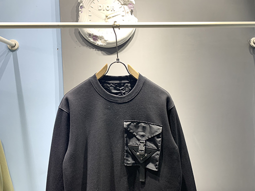 プラダコピー 24 FW 新しい革のポケットの襟のパーカー