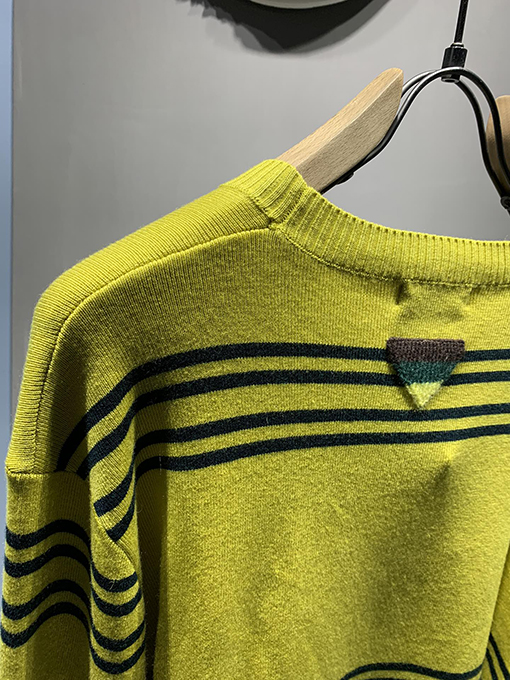 プラダコピー 24 FW 新しいウールのクルーネックシャツ
