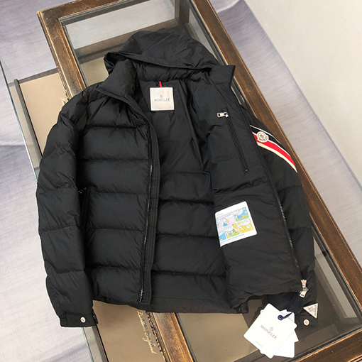 モンクレールスーパーコピー Moncler Solayan メンズトリコロールトリムショートダウンジャケット