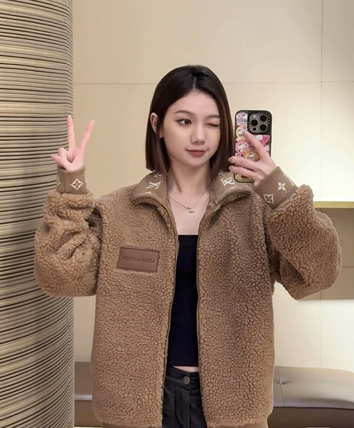ルイヴィトンコピーレディース 24 FW 新しい技術綿ウール混紡スウェードウエストジャケット