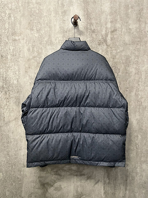 クロムハーツスーパーコピー 24 fw 暗い縞の銀ボタンダウンジャケット