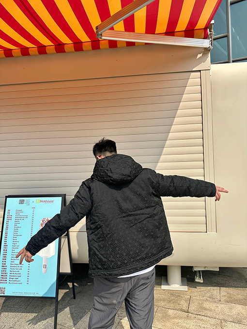 クロムハーツ 新しい老花デニムジャカードダウンジャケット