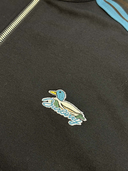 バーバリースーパーコピー 水鳥スポーツスーツベースボールジャージ