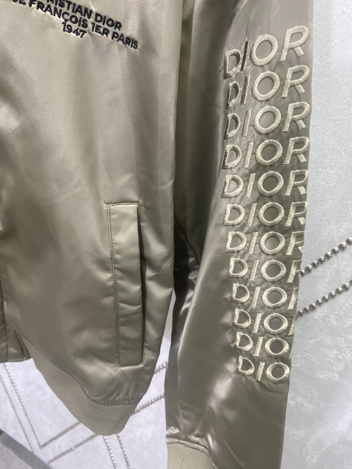 ディオールスーパーコピー Christian Dior Rue François 1er Paris 1947 新しいパイロットジャケット