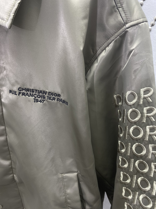 ディオールスーパーコピー Christian Dior Rue François 1er Paris 1947 新しいパイロットジャケット