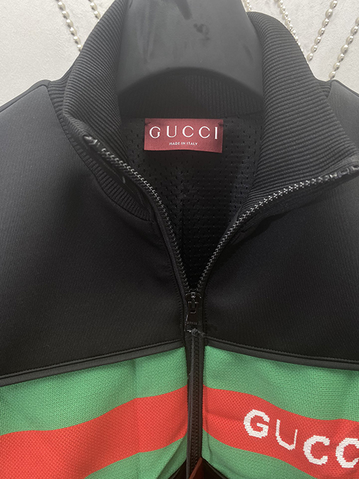 グッチスーパーコピー 新しい軽量ネオプレンジッパージャケット
