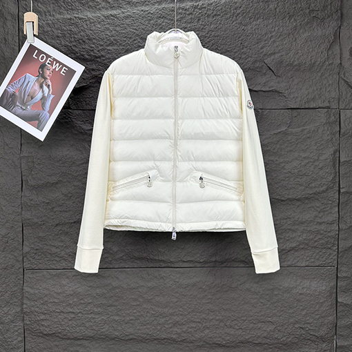モンクレールスーパーコピー ステッチショートレディーススタンドカラーダウンジャケット