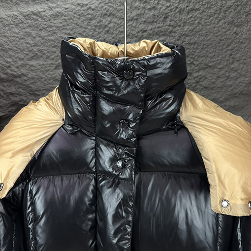 モンクレールスーパーコピー レディース光沢のあるダウンカップルのパン服の長いコート