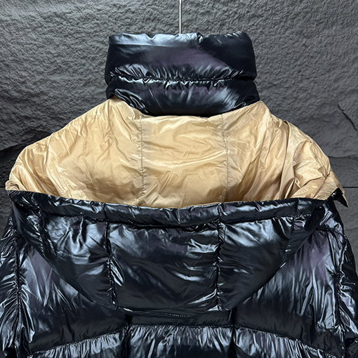 モンクレールスーパーコピー レディース光沢のあるダウンカップルのパン服の長いコート
