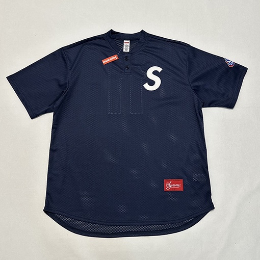 シュプリーム FW24 S LOGO BASEBALL HENLEY TEE