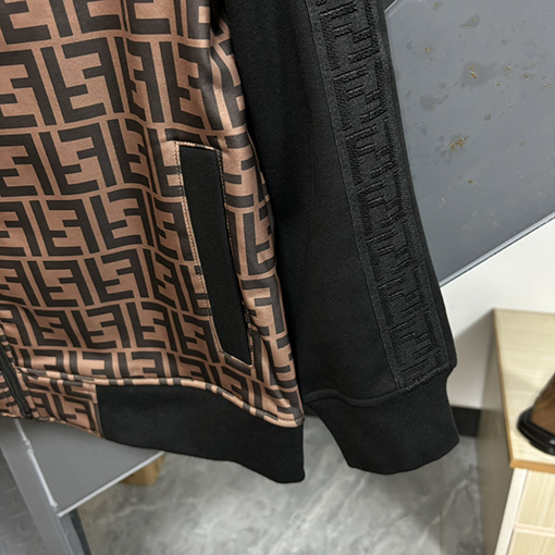 フェンディ 新しい前後ロゴ歯ブラシ刺繍ジッパーパーカー