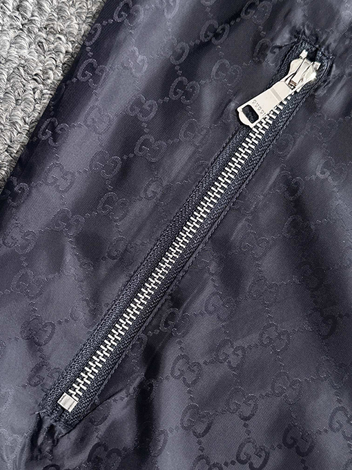 グッチ 新しいフルプリントロゴジッパージャケット