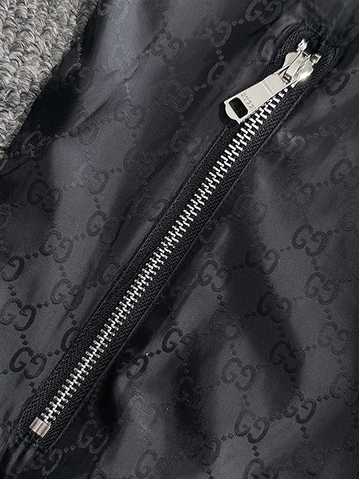 グッチ 新しいフルプリントロゴジッパージャケット