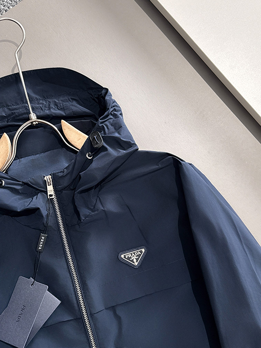 プラダ 新しいジッパー付きフード付きジャケット