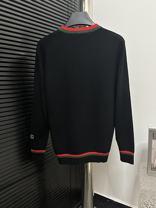 グッチスーパーコピー 新しい刺繍ロゴラウンドネックニットセーター