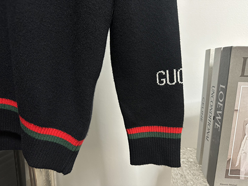 グッチスーパーコピー 新しい刺繍ロゴラウンドネックニットセーター