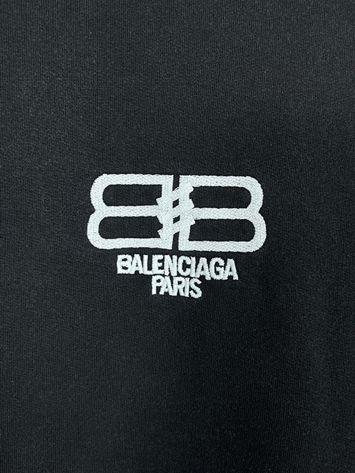 バレンシアガ BBクラシック刺繍パーカー