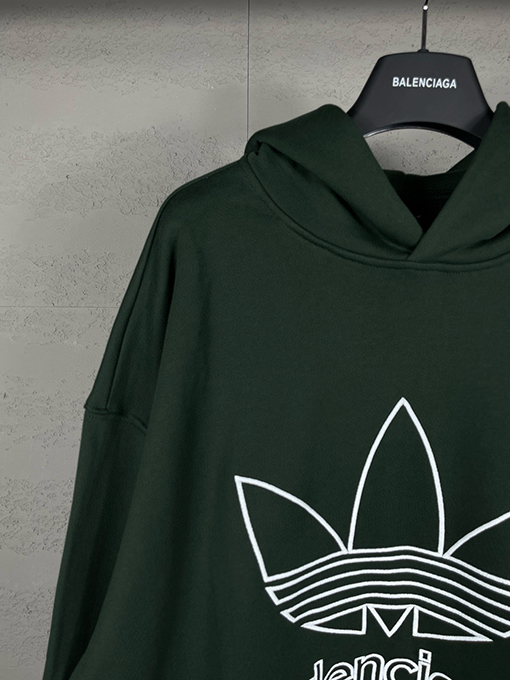Balenciaga X Adidasコピー フロント刺繍ロゴ長袖フード付きパーカー