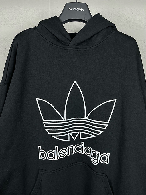 Balenciaga X Adidasコピー フロント刺繍ロゴ長袖フード付きパーカー
