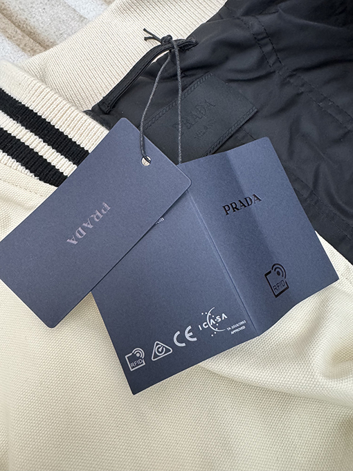 プラダ 24 Fw 新しいフライトジャケットベースボールジャケット