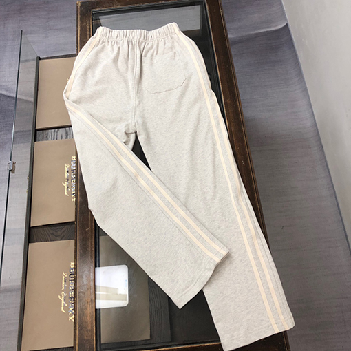 バーバリー ロゴ軍馬騎士ロゴスウェットパンツストレートパンツ