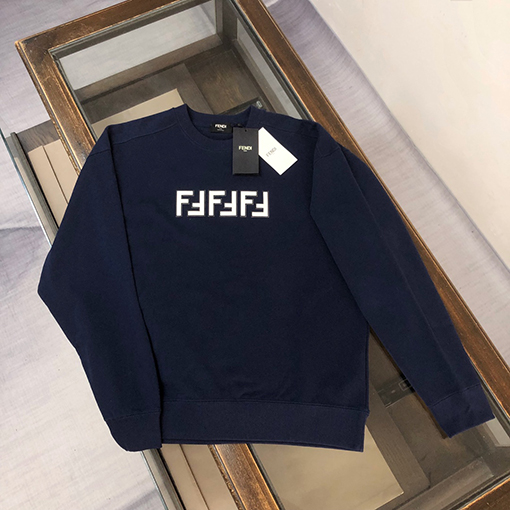 フェンディ ロゴロゴクルーネックパーカー