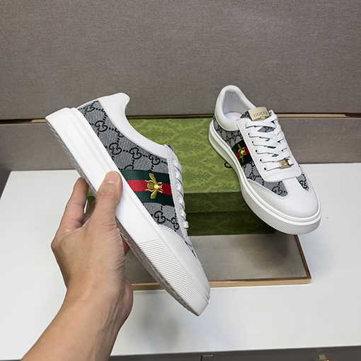 グッチ ファッションスニーカー
